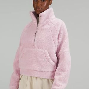 Scuba Oversized Fleece Funnel Neck. Size is medium/large